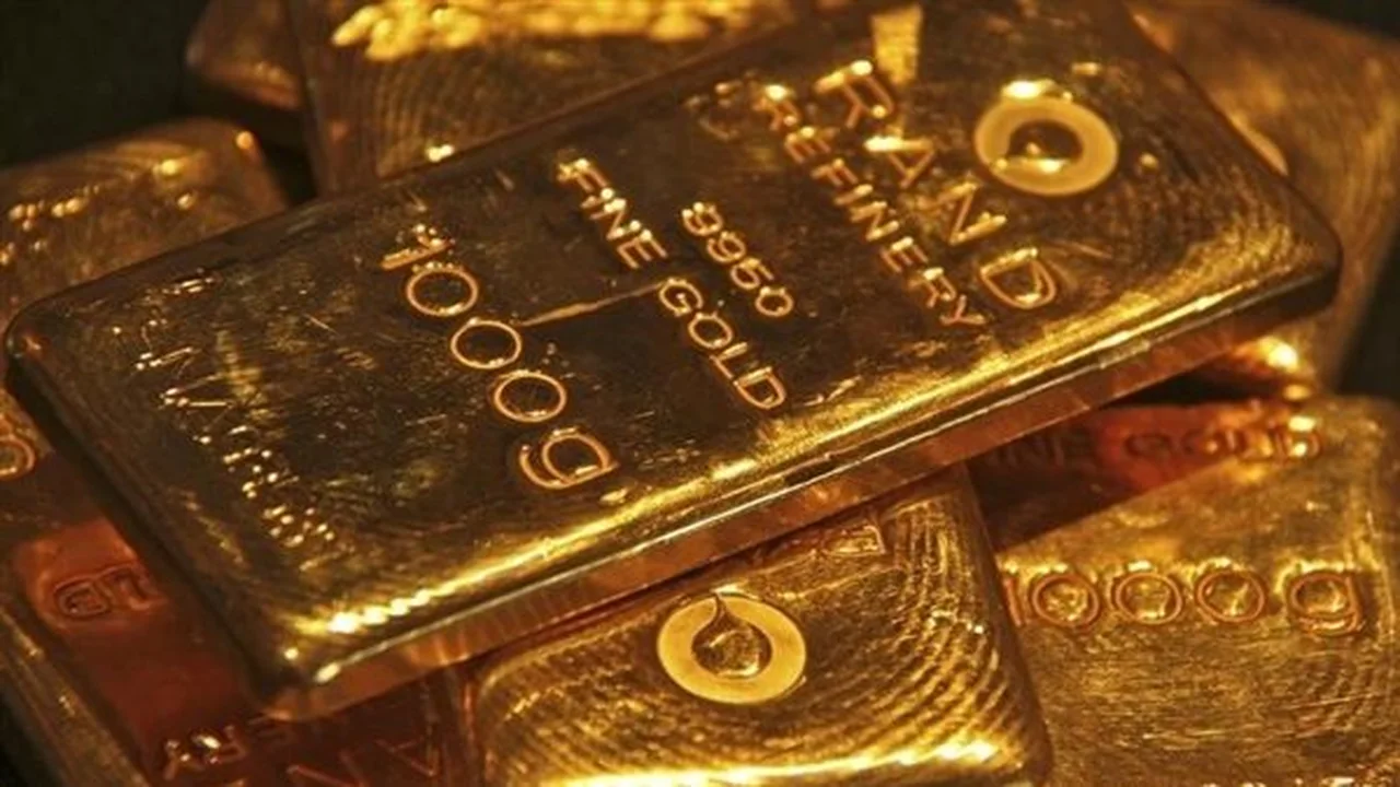 تحركات حذرة لأسعار الذهب عالمياً بانتظار تصريحات باول حول تداعيات حرب إيران